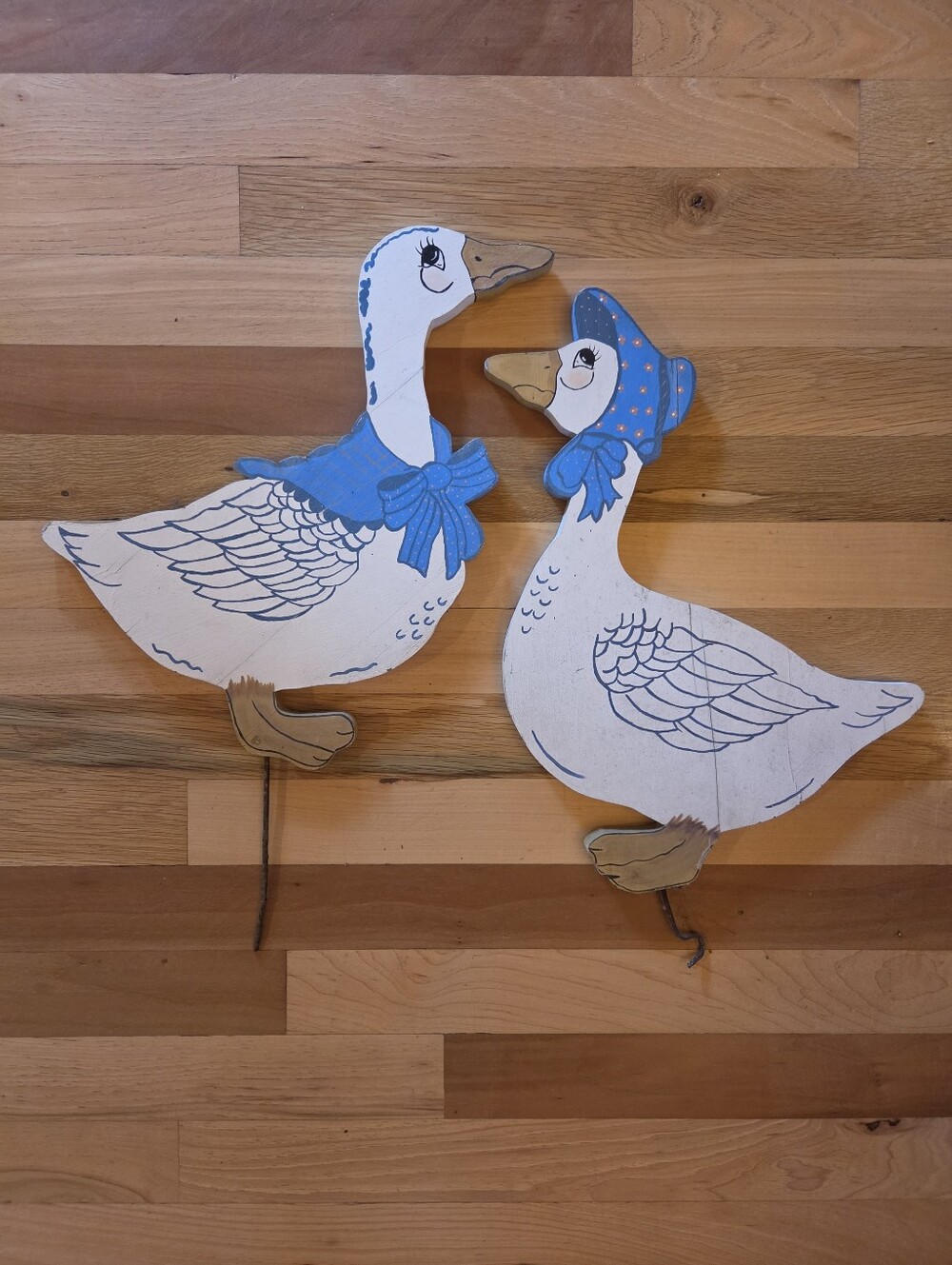 Vintage Wooden Yard Geese
